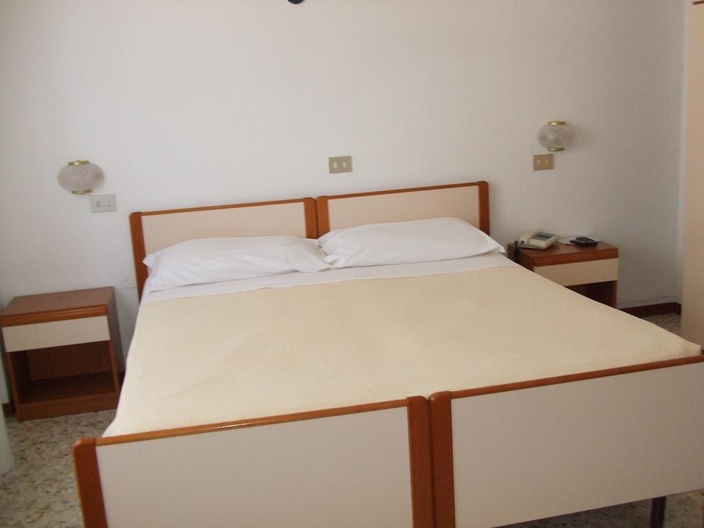 Albergo La Primula Chianciano Terme Kültér fotó
